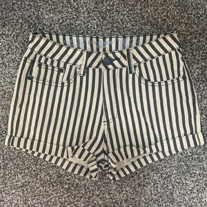 Love Culture high rise shorts